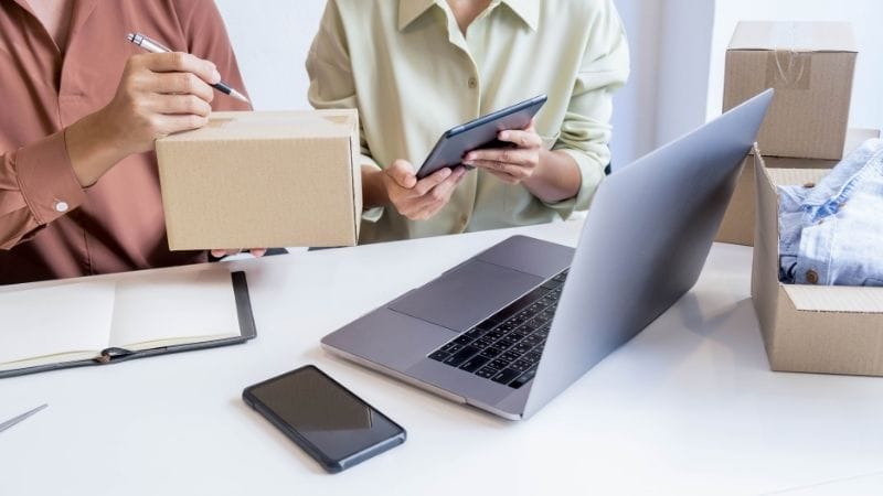 Customer paying for an order from a Singapore small business using a card terminal